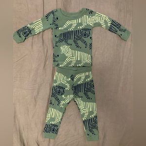 Tea Collection 6-9 months tiger pajama set